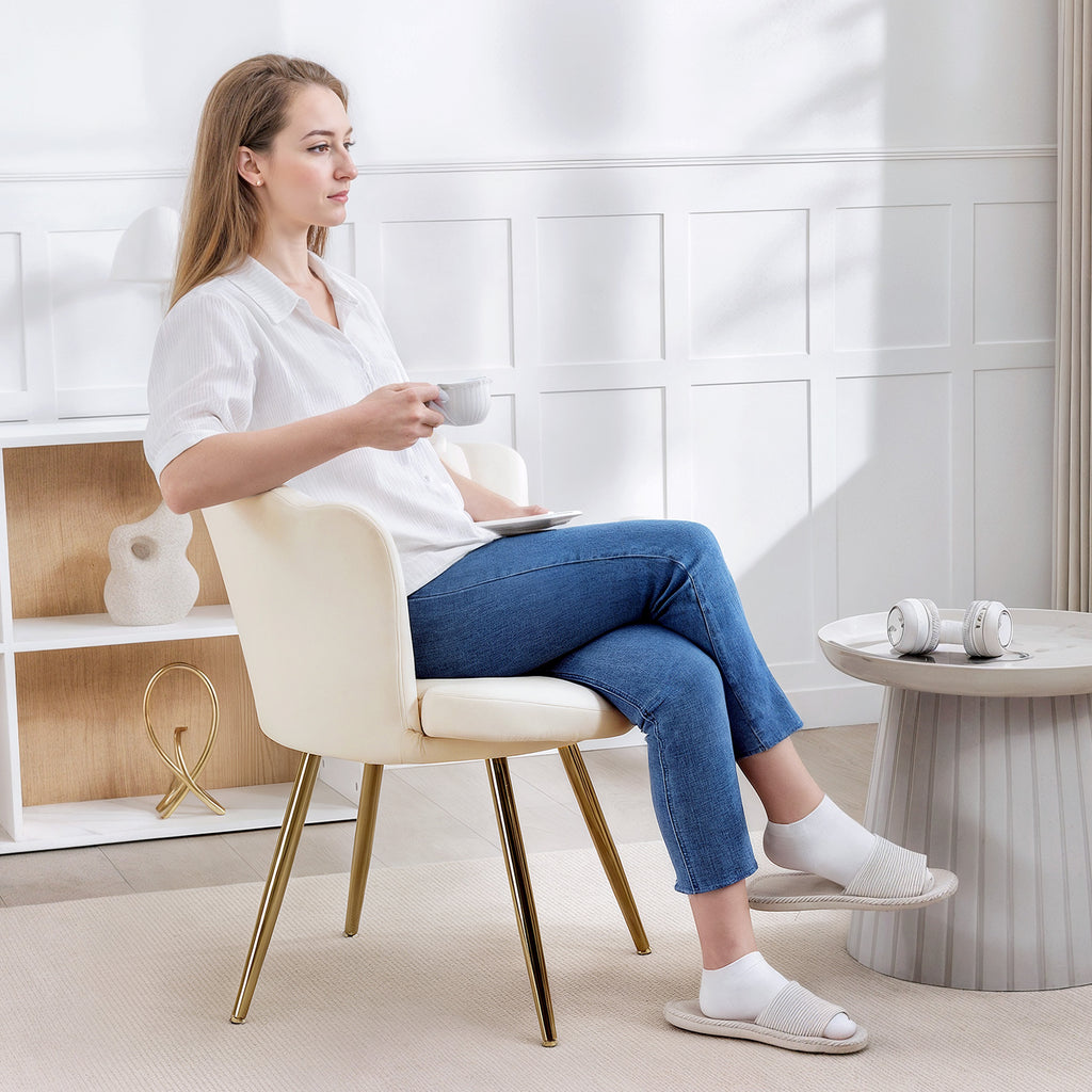 Fauteuil coquillage velours beige, pieds dorés, détail 8