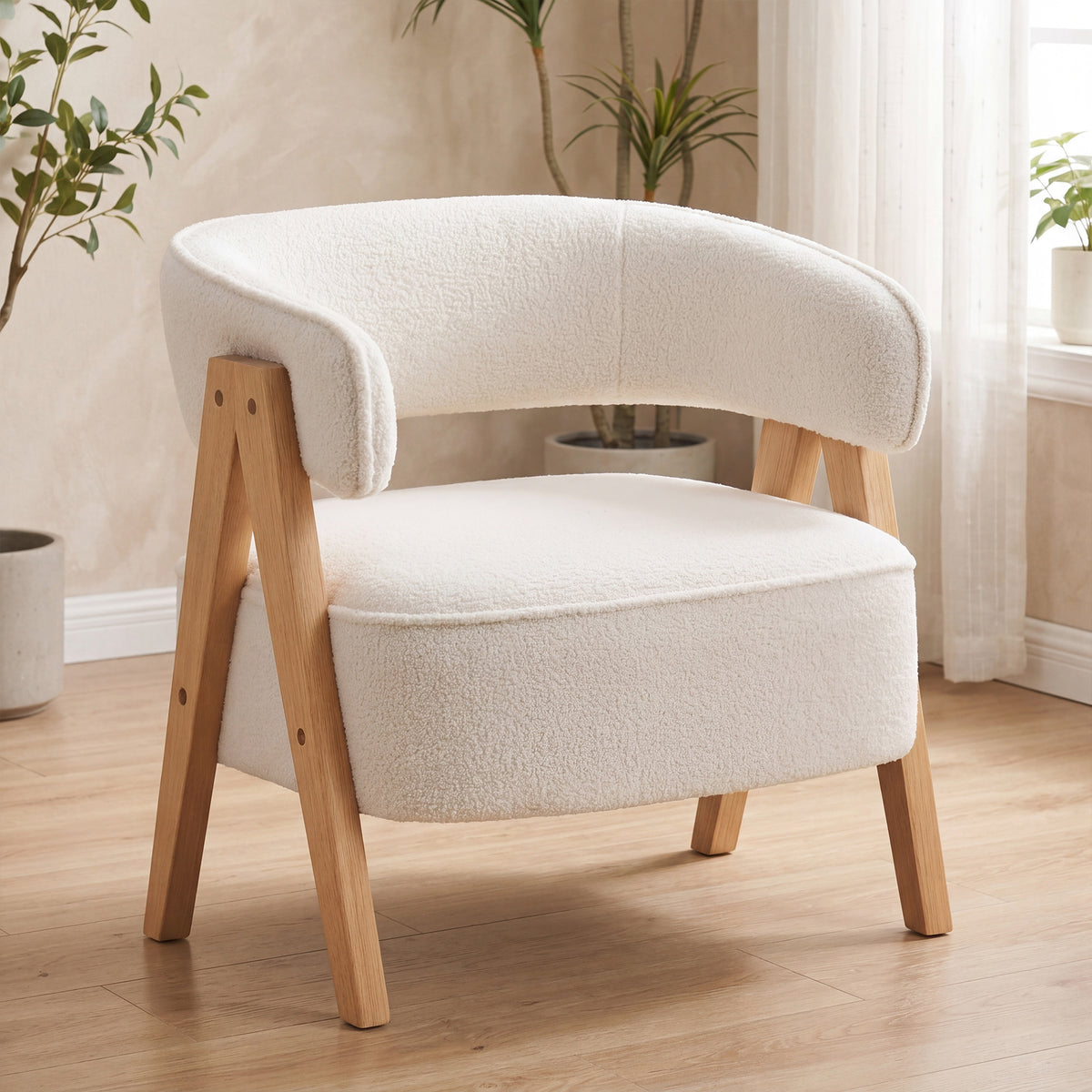 Fauteuil bouclette blanc cassé, pieds bois massif, 70 × 64 × 71 cm, vue 6 – Saint-Oréan