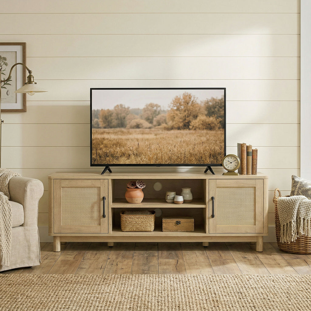 Meuble TV rotin et chêne, portes cannées, 135 cm