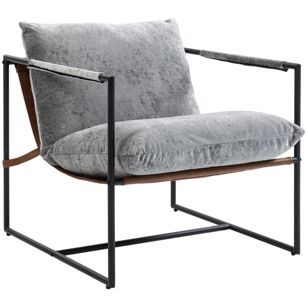 Fauteuil bouclette gris clair, structure acier noir, sur fond blanc